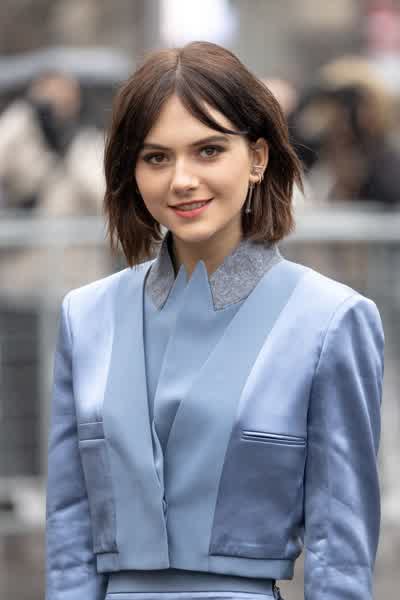 Emilia Jones Nude Actress - Emiliajones Porn Videos