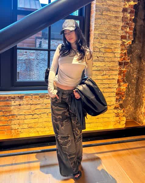 b52bdf7d2b123d31b74fb96447e282459943d29ba55aa37588702446df68ee4c thumbnail