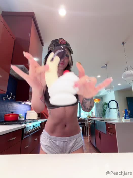 1c69e810e67e7012544392778b937011461f3465acd58d0ab9fa5f84c5e6515b thumbnail