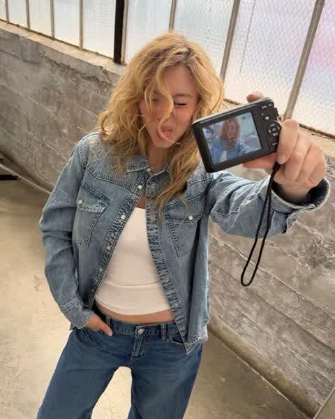 Sydney Sweeney Nude Blonde Photos - Sydneysweeney Teen Titties Porn