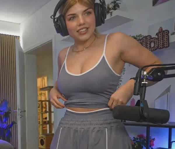 cb131c89982e615239c1f880e13f3d4d9ca0f1a1da3588bab522fd71d4dc79a4 thumbnail